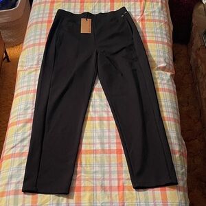 American Giant women’s soft and stretchy slacks